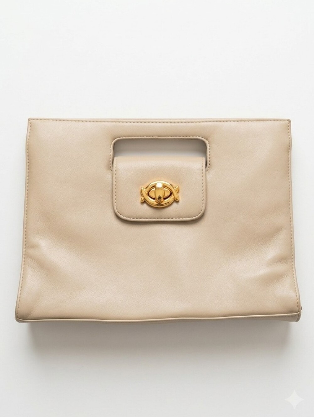 Giani Bernini Vintage Cream Leather Clutch with Gold Turn-Lock